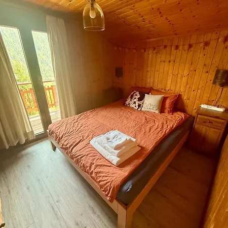 Domek alpejski Opalpin & Spa, Vue Montagne Et Jacuzzi
