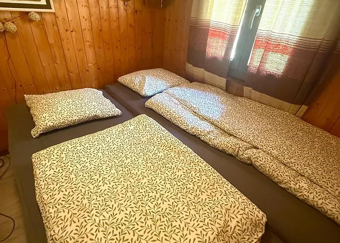 Opalpin & Spa, Vue Montagne Et Jacuzzi Alpesi faház *