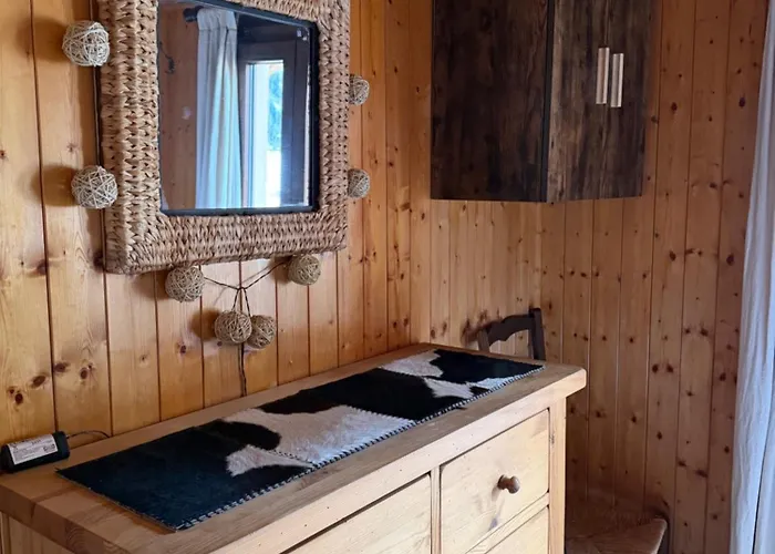 Opalpin & Spa, Vue Montagne Et Jacuzzi Alpesi faház