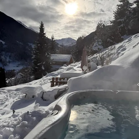 Horská chata Opalpin & Spa, Vue Montagne Et Jacuzzi